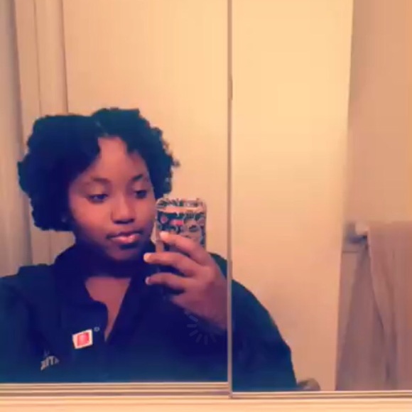 Meet your Posher, Debbie - Picture 1 of 1